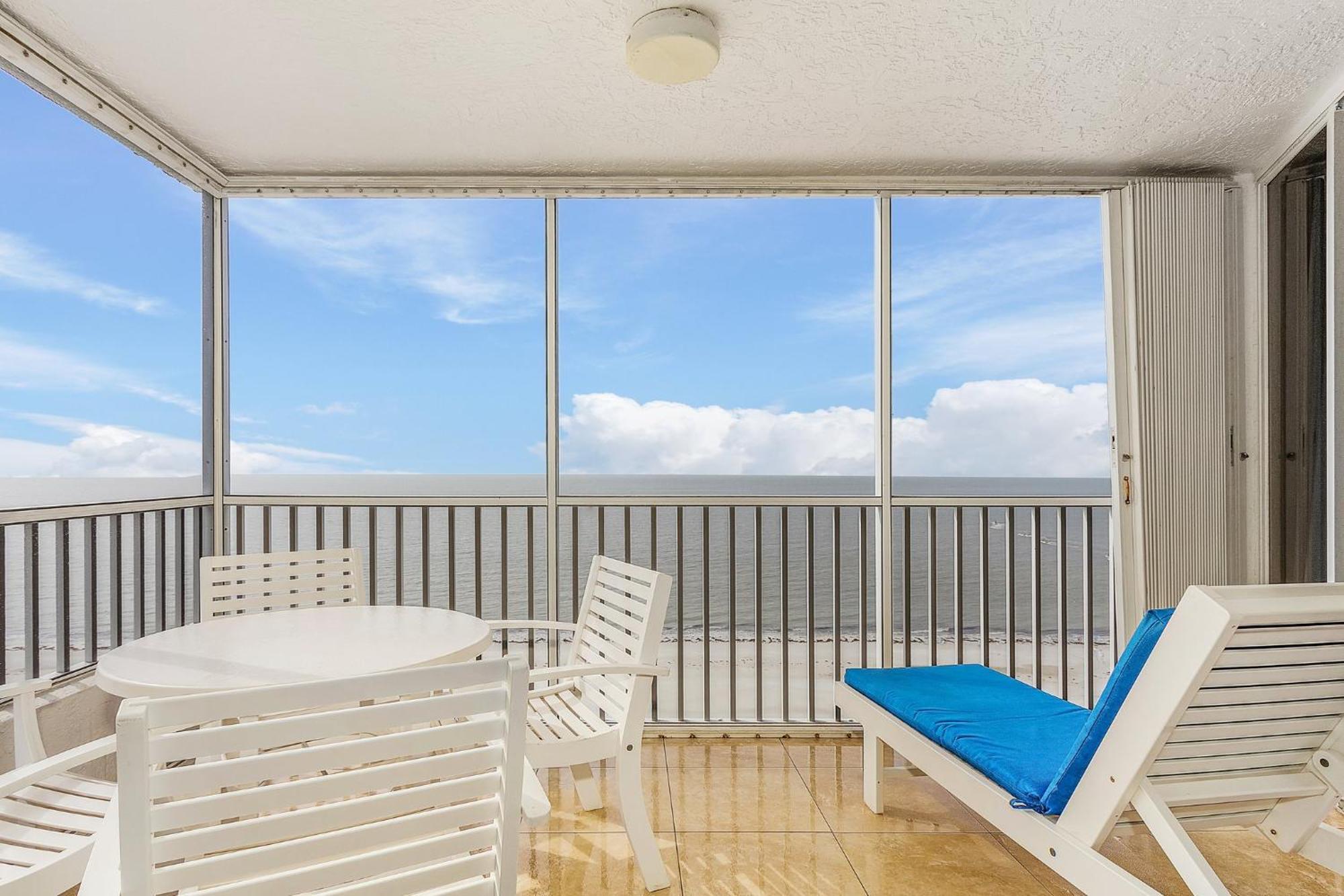 Top-Floor Corner Unit W/ Gulf Views, Pool, Balcony Villa Fort Myers Beach Exterior photo